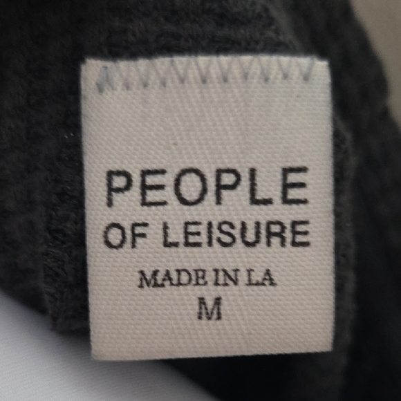 PEOPLE OF LEISURE MEDIUM women's Crop Sweater (98% Hemp/2% Spandex) - Picture 2 of 6